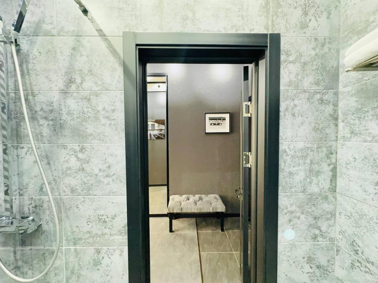 кабанбай батыра 58б Apartment *