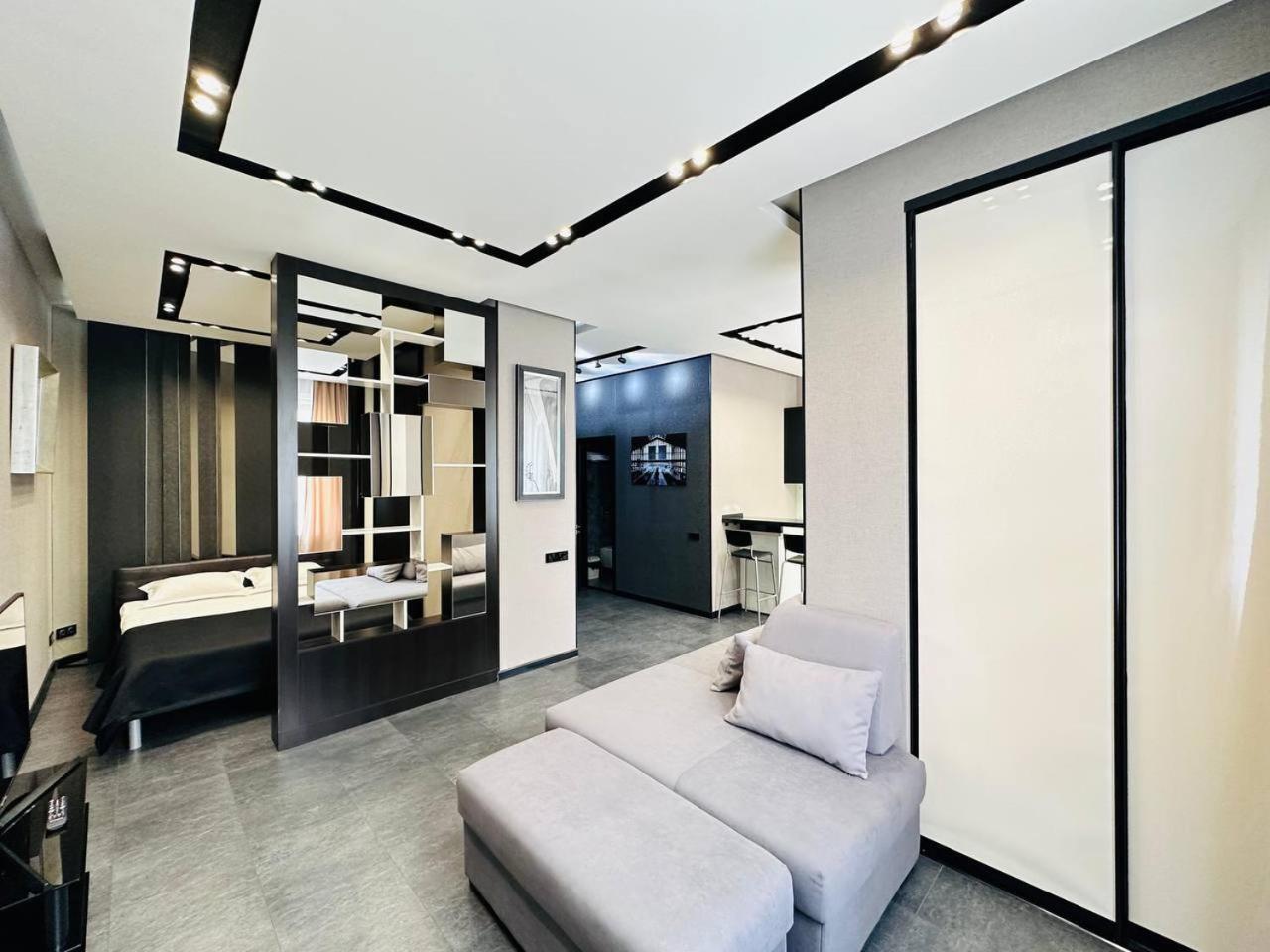 кабанбай батыра 58б Apartment *